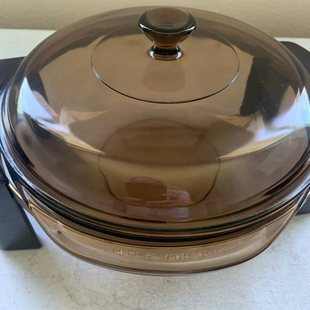 Vintage Pyrex 024 Amber 2 Qt Round Casserole Dish Lid & Warming Cradle Stand